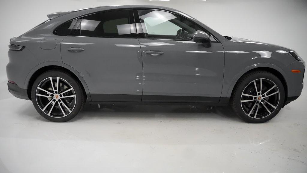 new 2025 Porsche Cayenne car, priced at $111,475