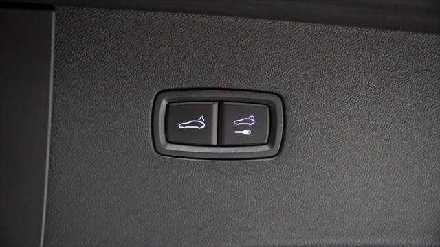 used 2022 Porsche Cayenne car, priced at $71,900