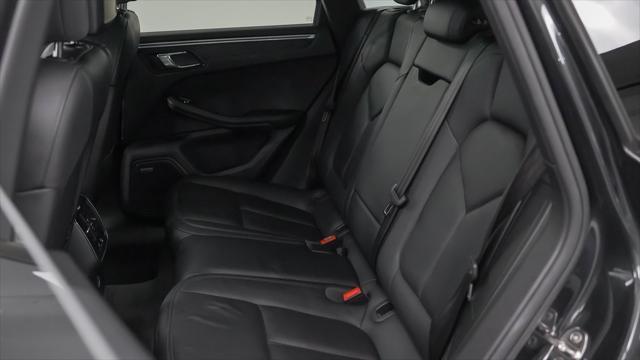 used 2017 Porsche Macan car