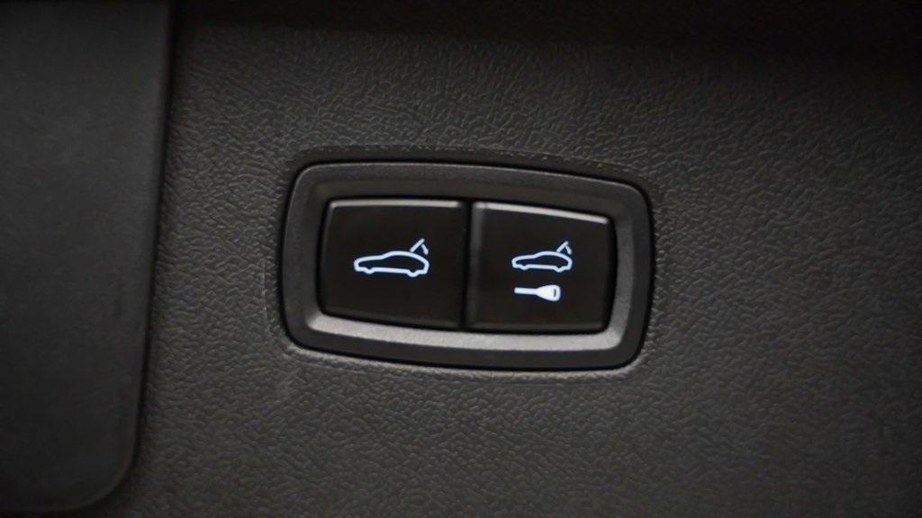 used 2023 Porsche Cayenne car, priced at $99,991