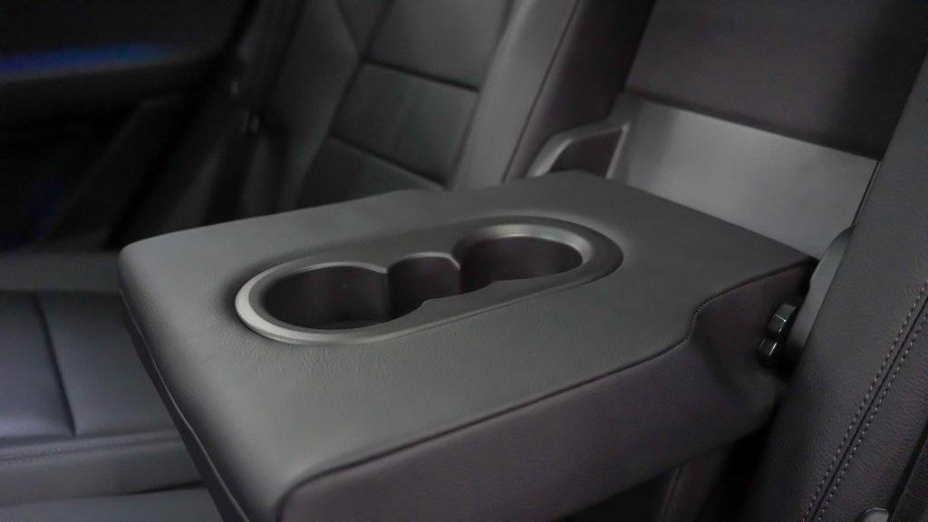 new 2025 Porsche Cayenne car, priced at $106,825