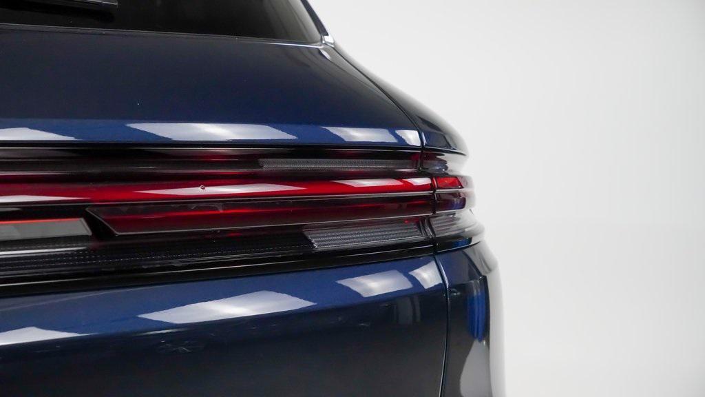 new 2025 Porsche Cayenne car, priced at $106,825