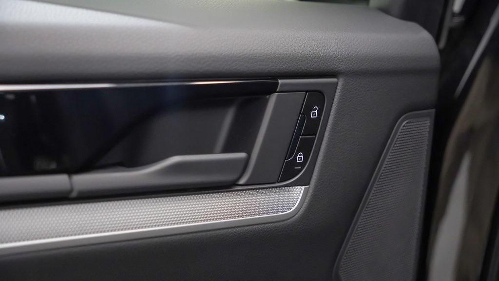 used 2025 Porsche Cayenne car, priced at $97,991