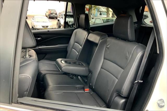 used 2022 Honda Pilot car, priced at $32,749