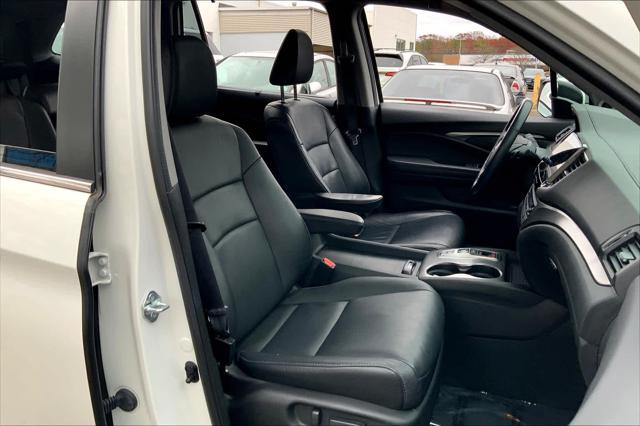 used 2022 Honda Pilot car, priced at $32,749