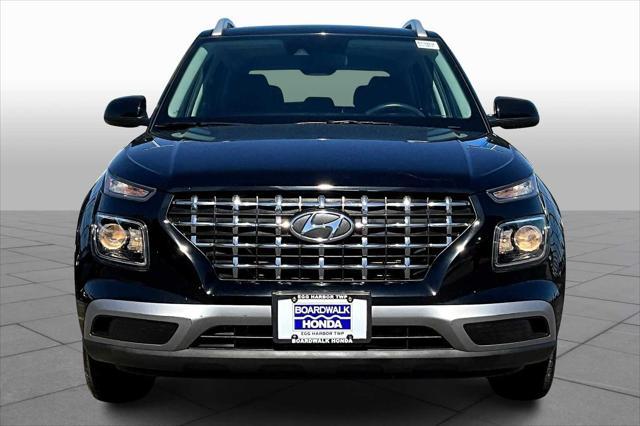 used 2022 Hyundai Venue car, priced at $17,888