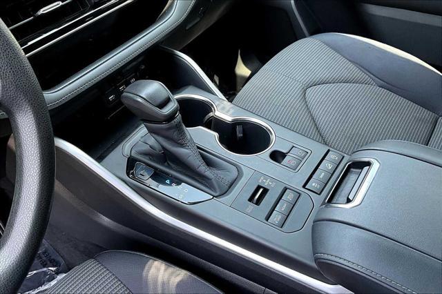 used 2020 Toyota Highlander car, priced at $32,530
