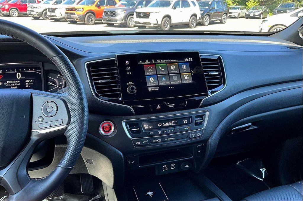 used 2025 Honda Passport car, priced at $40,997