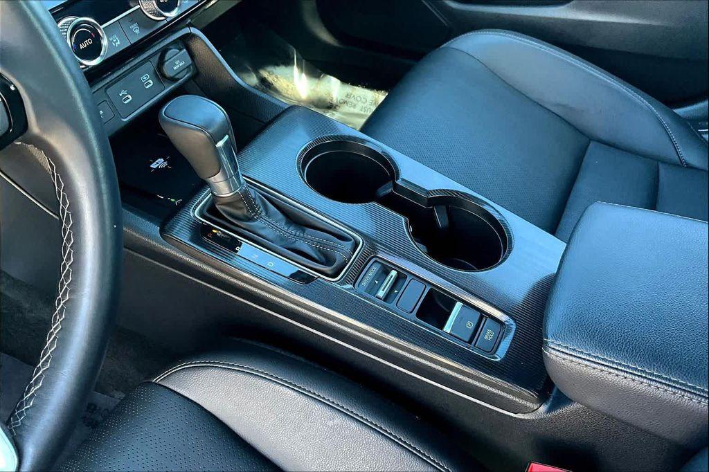 used 2025 Honda Civic Hybrid car, priced at $30,886