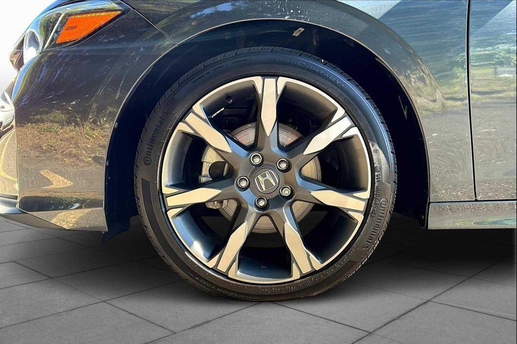 used 2025 Honda Civic Hybrid car, priced at $30,284