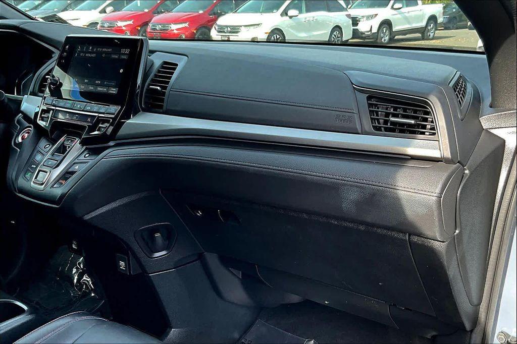 used 2024 Honda Odyssey car, priced at $36,063