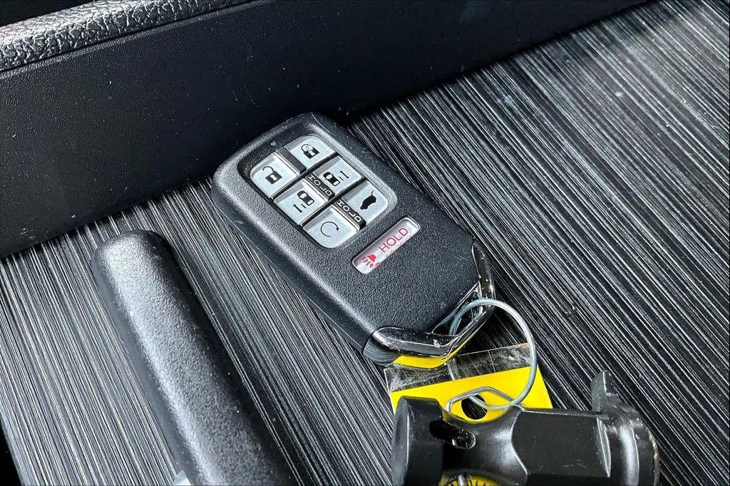 used 2024 Honda Odyssey car, priced at $36,063