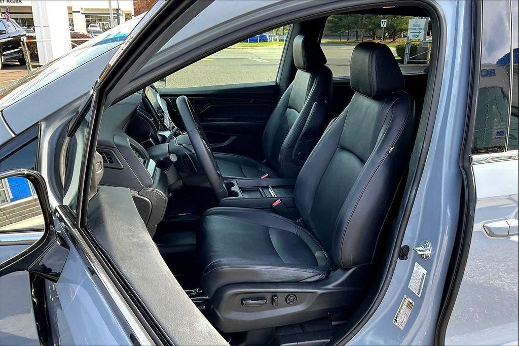 used 2024 Honda Odyssey car, priced at $36,063