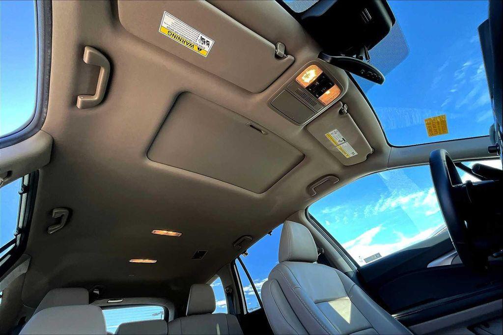 used 2022 Honda Pilot car, priced at $27,787