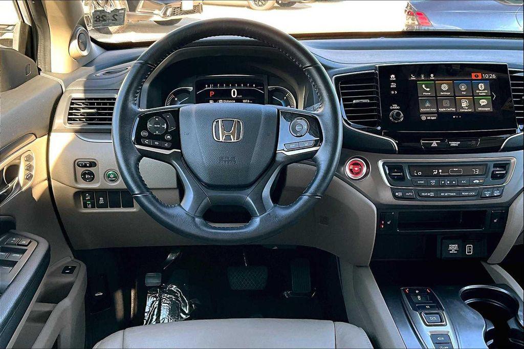 used 2022 Honda Pilot car, priced at $27,787