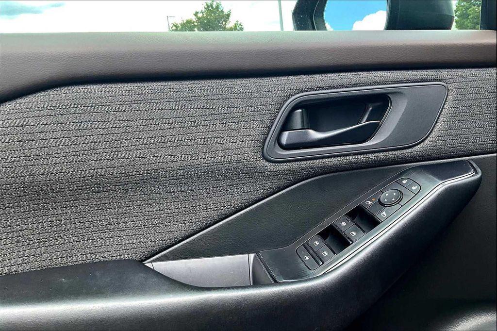 used 2023 Nissan Rogue car, priced at $22,469