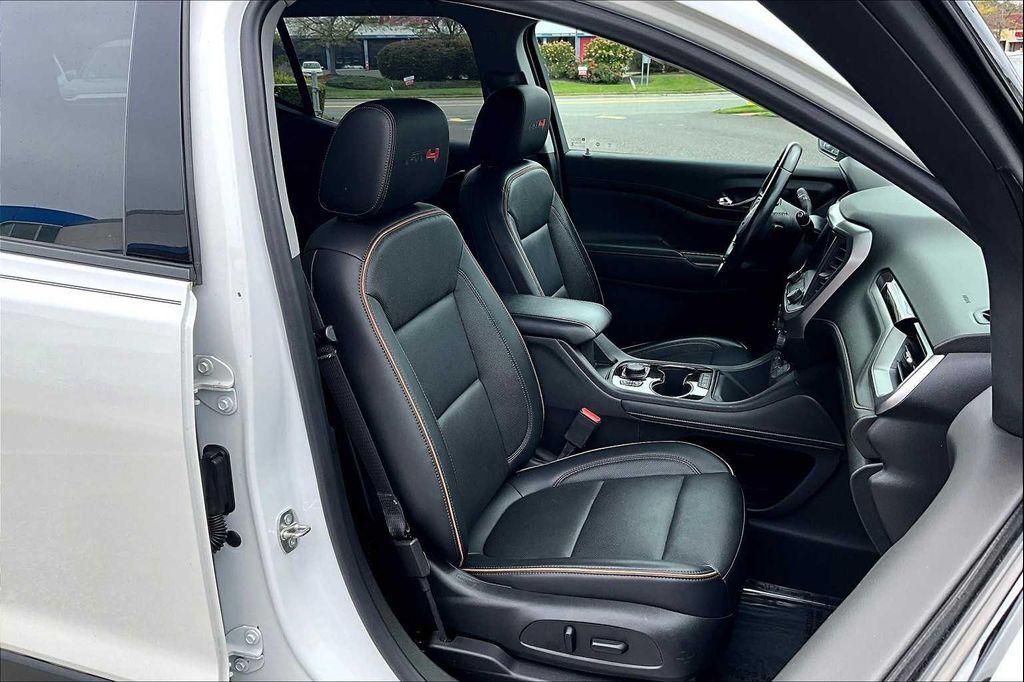 used 2022 GMC Acadia car, priced at $25,497