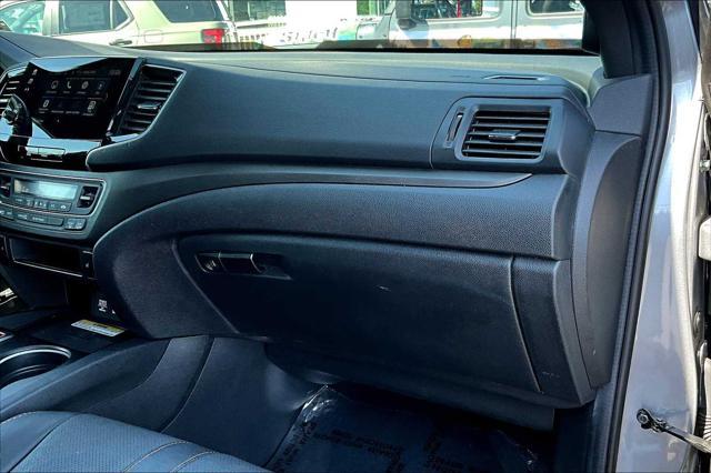 used 2022 Honda Passport car, priced at $27,474