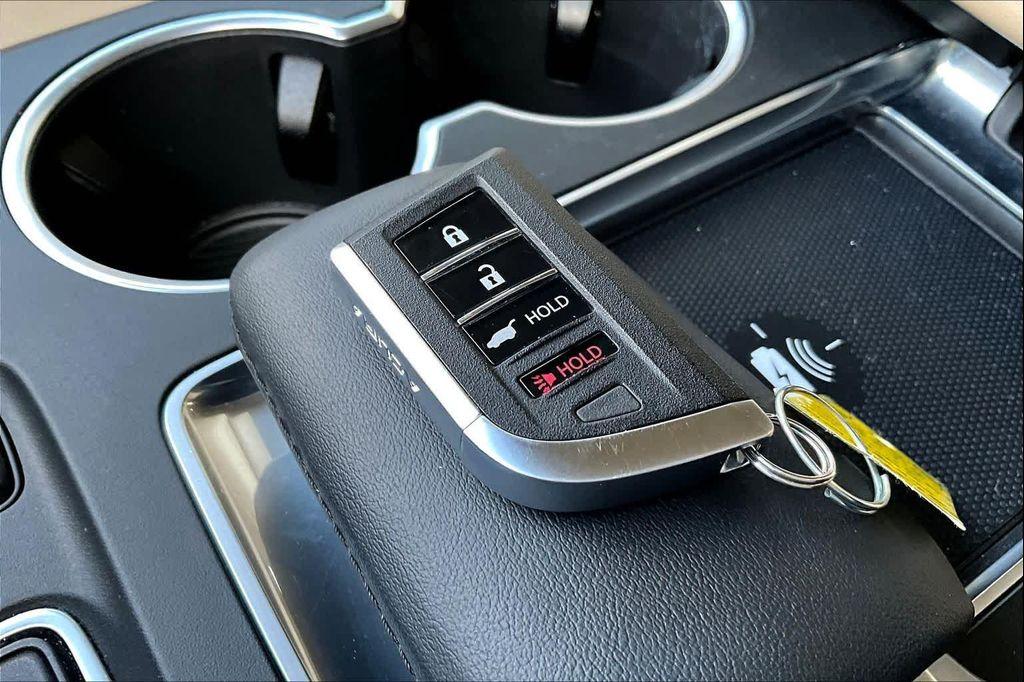 used 2023 Acura MDX car, priced at $39,997