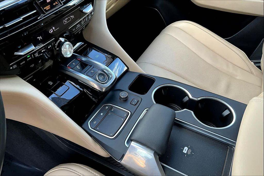 used 2023 Acura MDX car, priced at $39,997