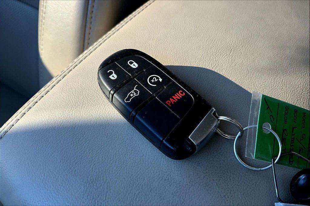 used 2015 Jeep Grand Cherokee car, priced at $12,649