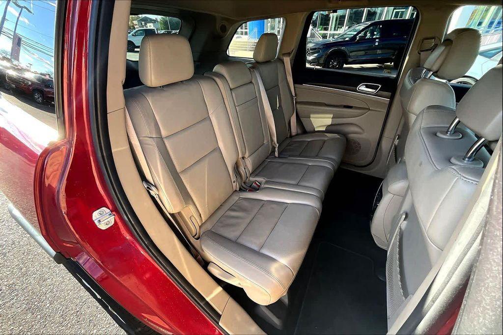 used 2015 Jeep Grand Cherokee car, priced at $12,649