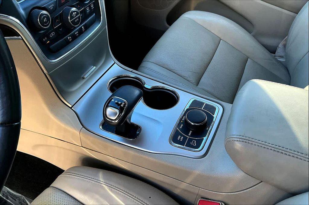 used 2015 Jeep Grand Cherokee car, priced at $12,649