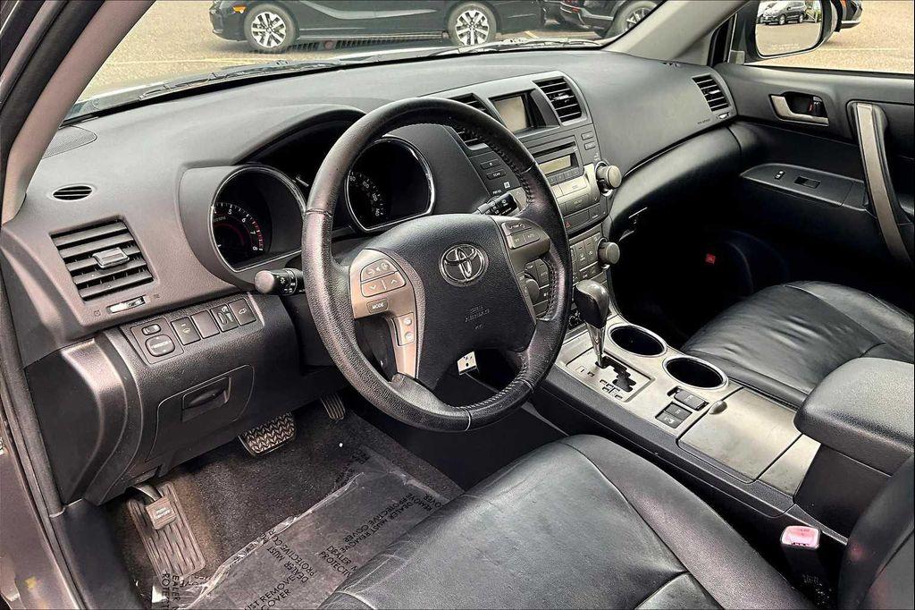 used 2008 Toyota Highlander car, priced at $9,898