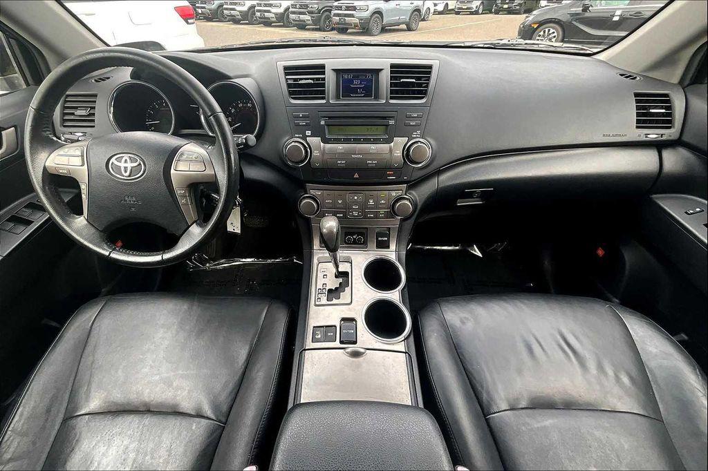 used 2008 Toyota Highlander car, priced at $9,898