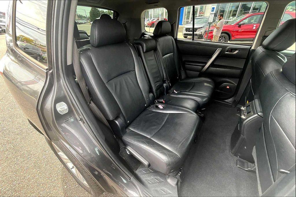 used 2008 Toyota Highlander car, priced at $9,898