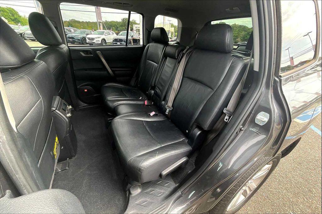 used 2008 Toyota Highlander car, priced at $9,898