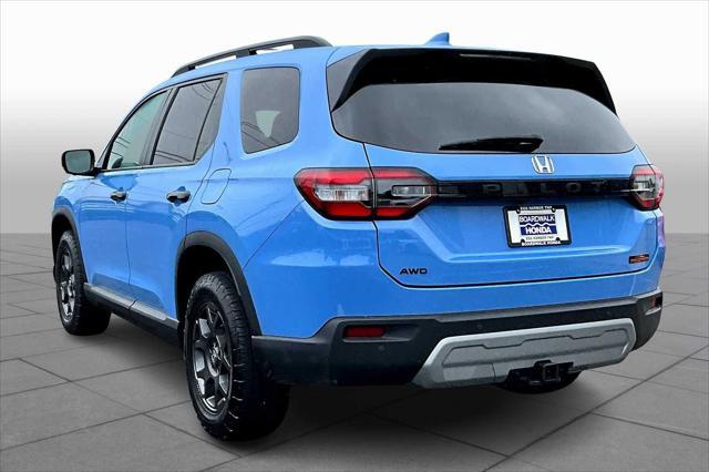 used 2025 Honda Pilot car, priced at $48,499
