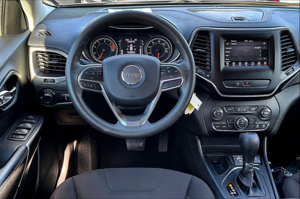 used 2020 Jeep Cherokee car, priced at $14,786