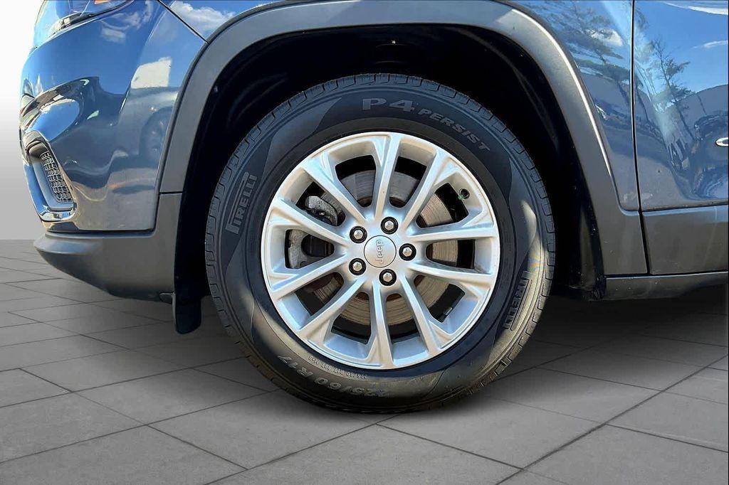 used 2020 Jeep Cherokee car, priced at $14,786