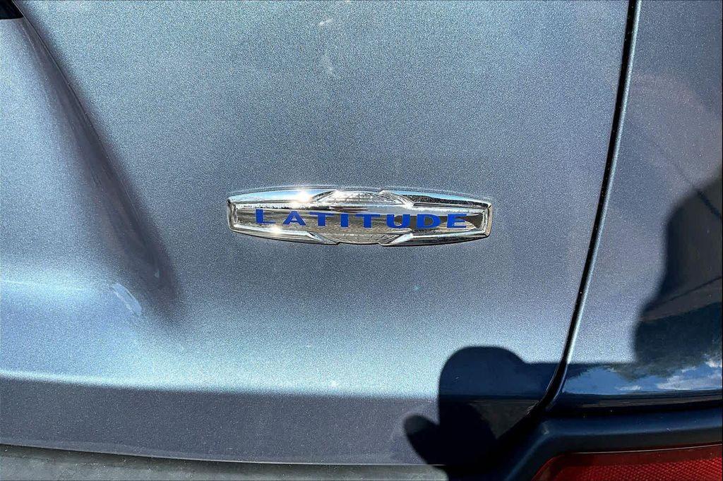 used 2020 Jeep Cherokee car, priced at $14,786