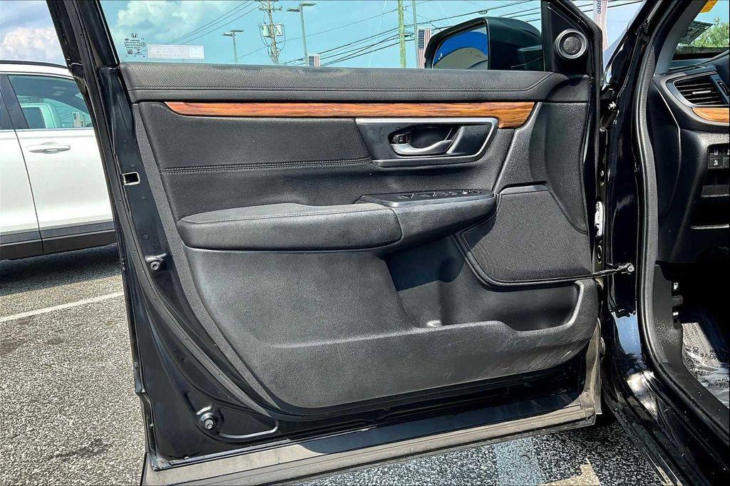 used 2021 Honda CR-V car, priced at $18,589