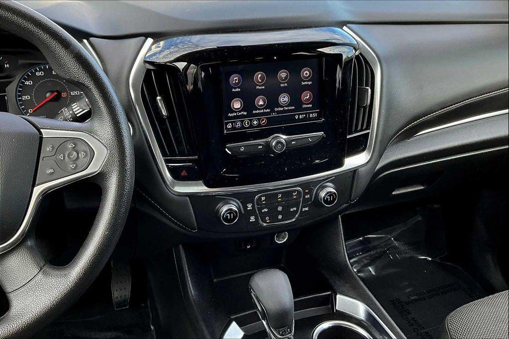 used 2021 Chevrolet Traverse car, priced at $21,392