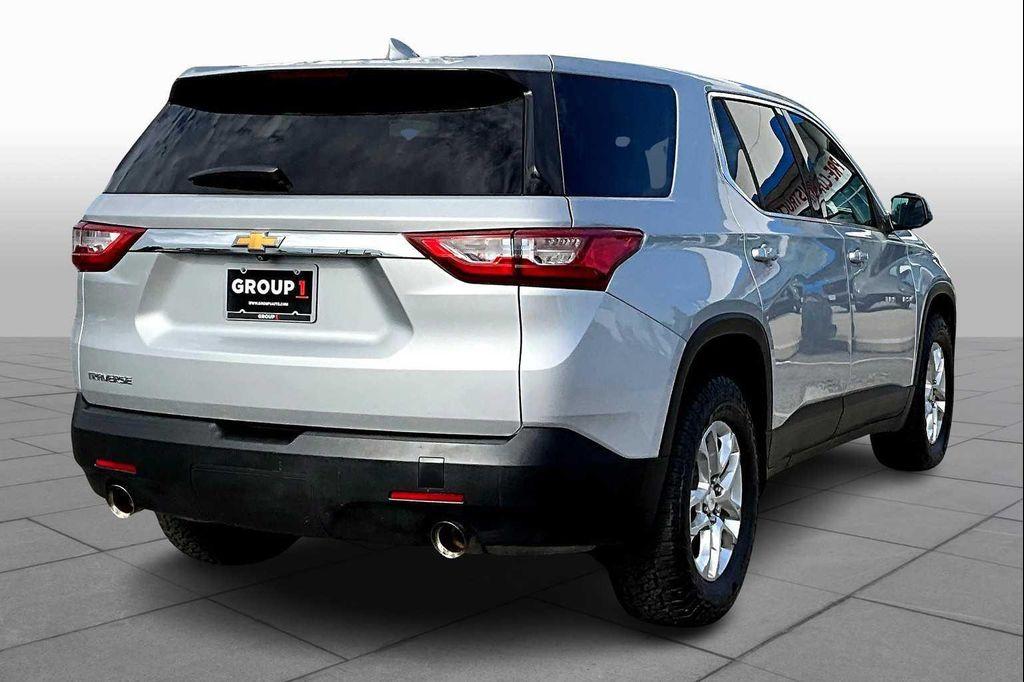 used 2021 Chevrolet Traverse car, priced at $21,392