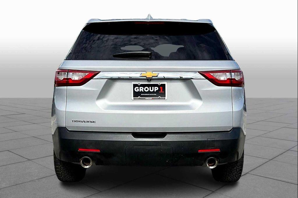 used 2021 Chevrolet Traverse car, priced at $21,392
