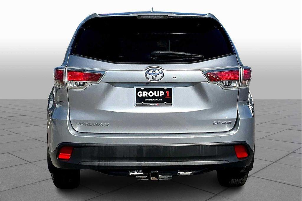 used 2016 Toyota Highlander car, priced at $21,652