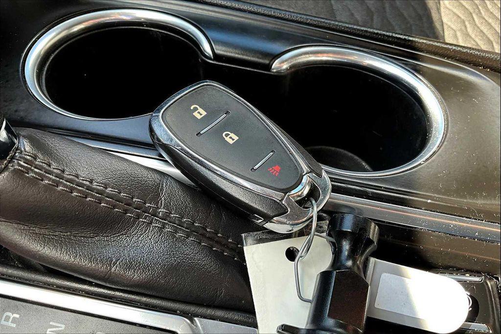 used 2020 Chevrolet Equinox car, priced at $16,897