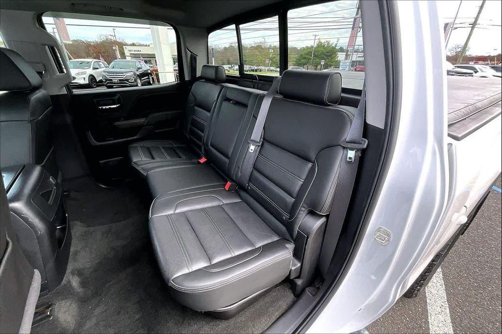 used 2018 GMC Sierra 1500 car, priced at $29,825
