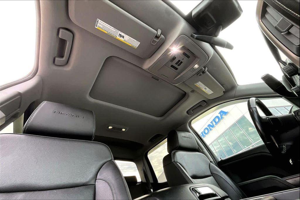 used 2018 GMC Sierra 1500 car, priced at $29,825