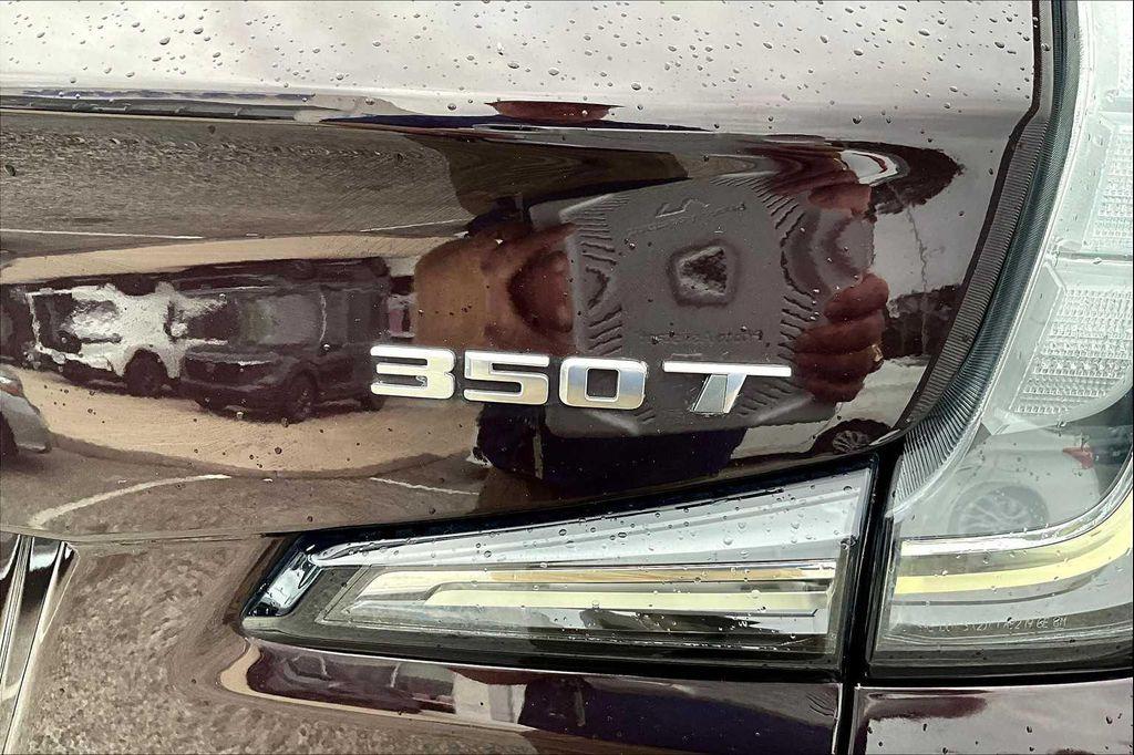 used 2021 Cadillac XT4 car, priced at $23,367