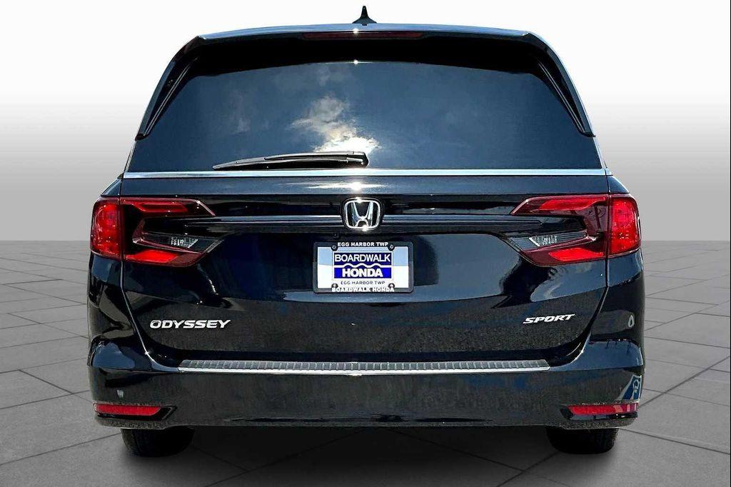 used 2023 Honda Odyssey car, priced at $35,102