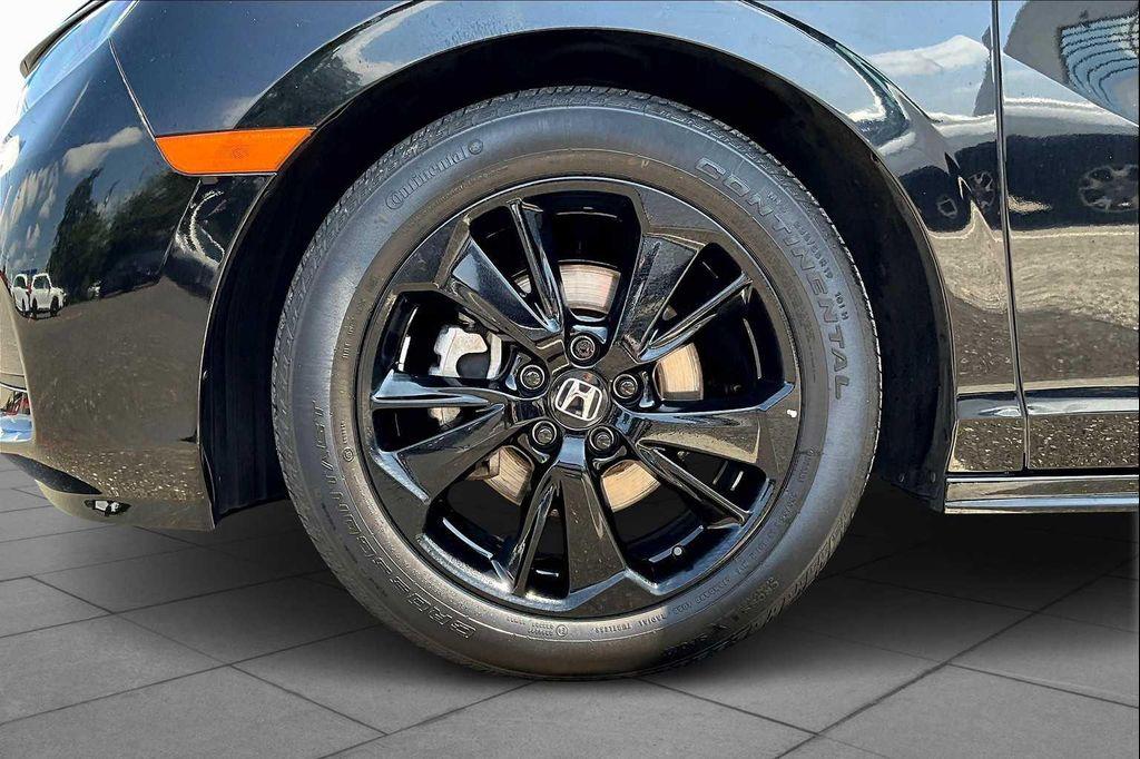 used 2023 Honda Odyssey car, priced at $35,102
