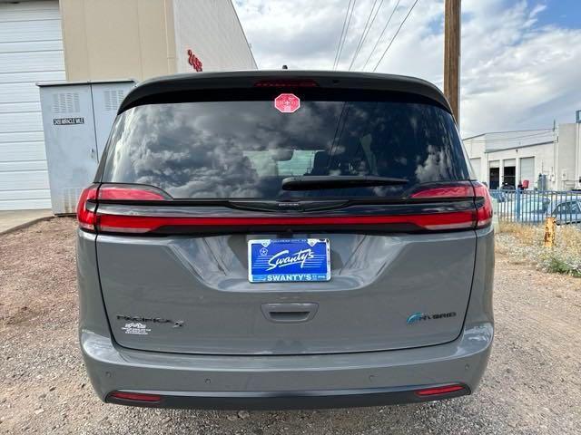 new 2023 Chrysler Pacifica Hybrid car, priced at $47,785