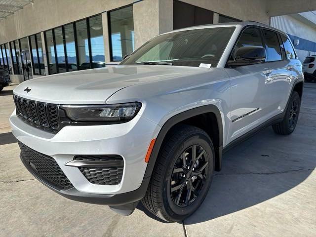 new 2025 Jeep Grand Cherokee car, priced at $44,450