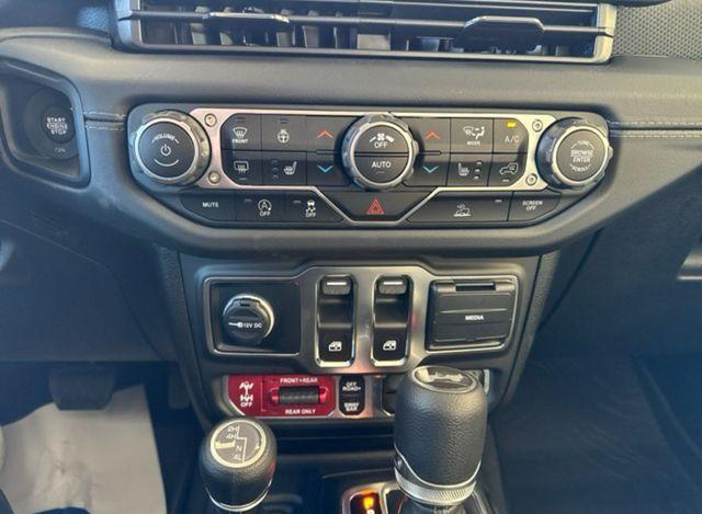 new 2025 Jeep Wrangler car, priced at $53,950