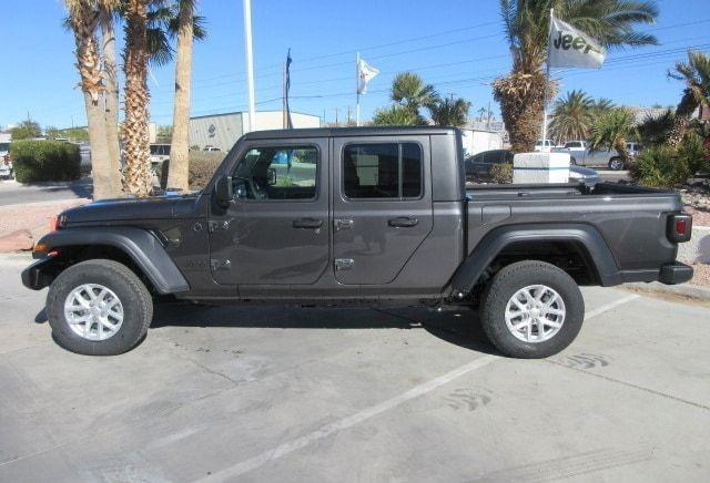 new 2023 Jeep Gladiator car, priced at $45,272